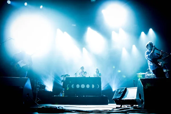 Bombaby Bei Musikfestival Auf Der Bühne — Stockfoto