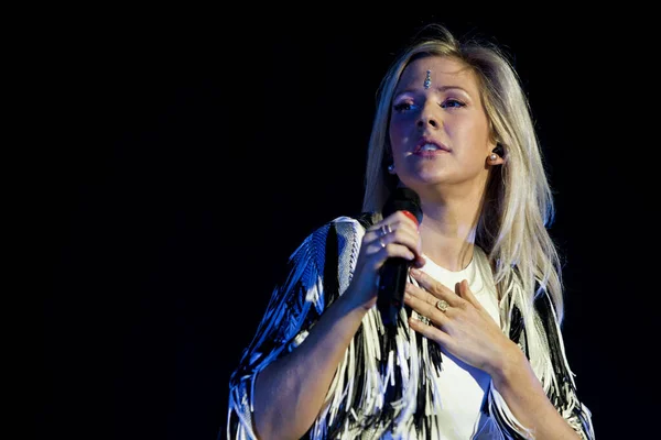 Ellie Goulding Actuando Escenario Durante Festival Música — Foto de Stock