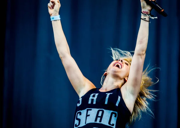 Ellie Goulding Performing Stage Music Festival — Stock Photo, Image
