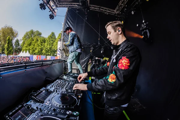 Sam Feldt Performing Bevrijdings Festival — Stock Photo, Image