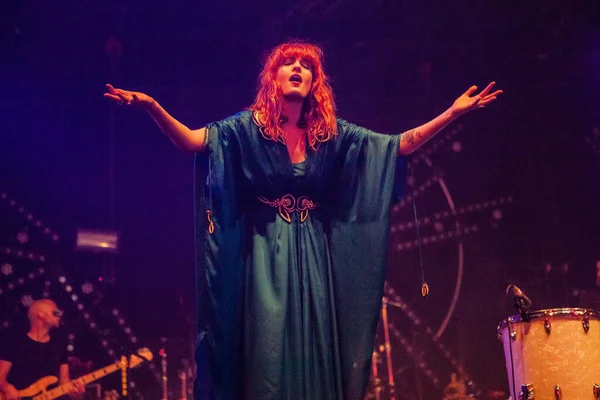 Florence Máquina Actuando Escenario Durante Concierto Música — Foto de Stock