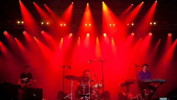James Blake Müzik Konseri Sırasında Sahnede Sahne Alıyor — Stok fotoğraf