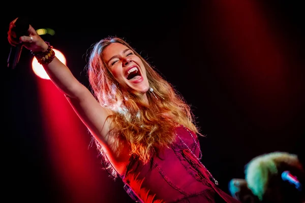 Joss Stone Performing Stage Music Concert — Stock Photo, Image