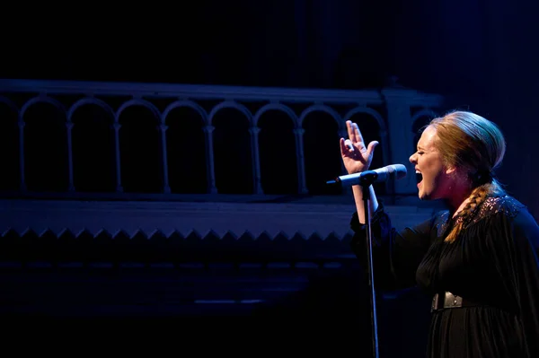 Adele Performing Stage Music Concert — Stock Photo, Image