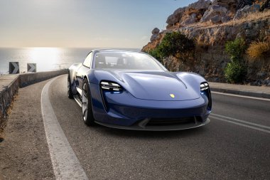 Porsche Misyonu E elektrikli konsept araba