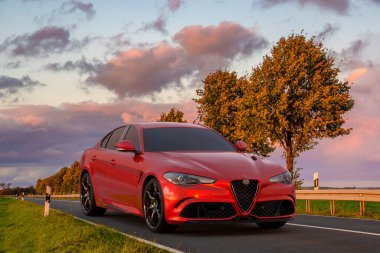 Alfa Romeo Giulia - Lüks Spor Sedan