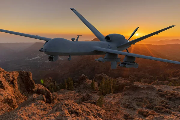General Atomics Reaper Drone Létající Nad Horami Při Západu Slunce — Stock fotografie