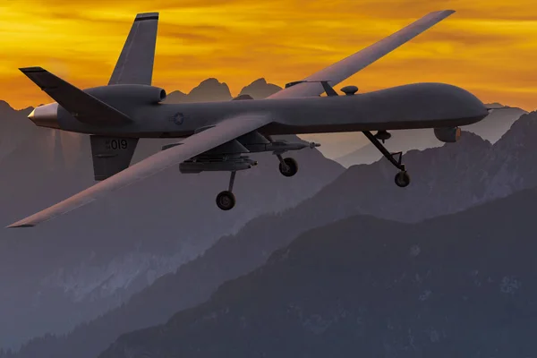 General Atomics Reaper Drohne Fliegt Bei Sonnenuntergang Über Die Berge — Stockfoto