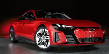 Electric Audi RS E-Tron GT stüdyoda