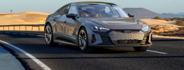 elektrik Audi E-Tron GT RS 
