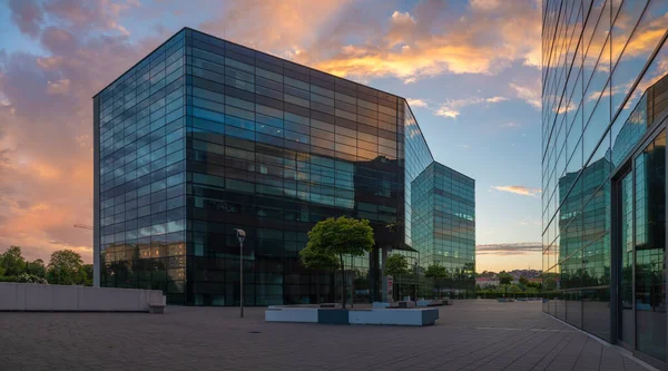 Edifício Escritórios Moderno Baltic Business Park Luz Belo Pôr Sol — Fotografia de Stock
