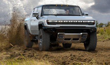 Yeni GMC Hummer EV - 1000 beygir gücünde elektrikli pikap