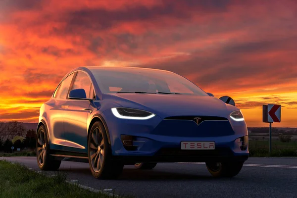 Tesla Modell Elektrisk Suv — Stockfoto