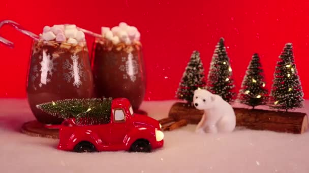 Noel Kış Mevsiminde Marşmelovlu Sıcak Çikolata Kamyonet Sıcak Çikolata Tarçın — Stok video