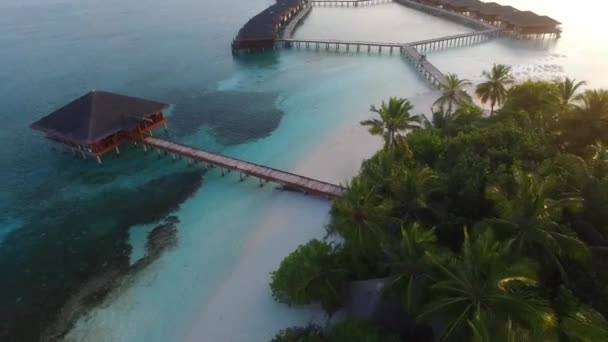 Západ Slunce Tropickém Ostrově Maledivách Letecký Výhled Krásný Rajský Ostrov — Stock video