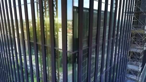Бізнес Хмарочос Будується Вид Повітря Будівництво Сучасної Багатоповерхової Скляної Будівлі — стокове відео