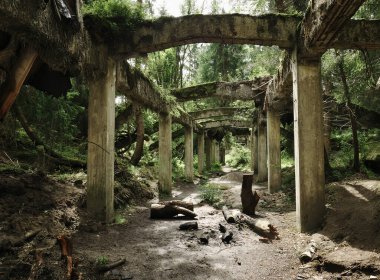 Eski Sauersack kalay madeninin kalıntıları.