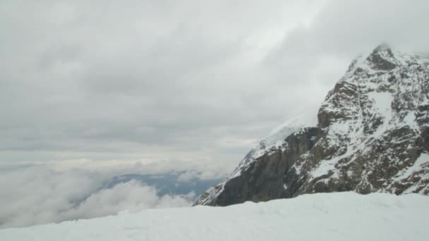 춤추는 구름의 시간이 흘렀습니다 Sphinx Observatory Top Europe Jungfraujoch Switzerland — 비디오