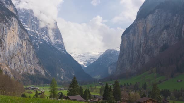 Vista Timelapse Lauterbrunnen Valley Com Nuvens Movendo Sobre Montanhas Lauterbrunnen — Vídeo de Stock