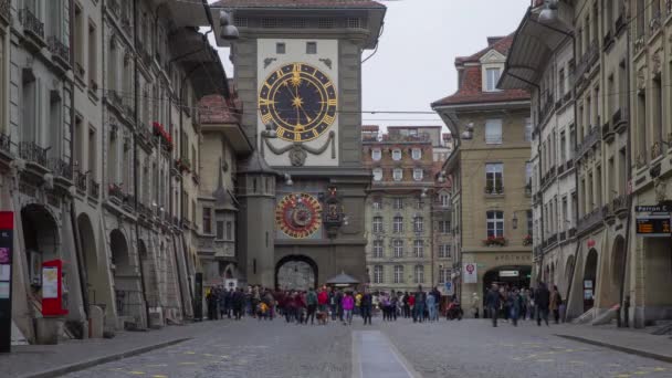 Zeitraffer Stadtverkehrspanorama Historische Innenstadt Von Bern Blick Auf Die Zytglogge — Stockvideo