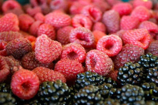 Fresh Blackberries Raspberries Blackberries Raspberries Blackberries Front Raspberries Background Blackberries — Stock Photo, Image