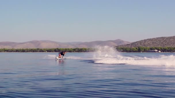 Summer waterskiing sports — Stock Video