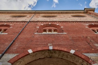 Milan, Lombardy, İtalya - 04.10.2020 - Palazzo della Ragione (Mantık Sarayı), diğer adıyla Broletto Nuovo, yakın plan