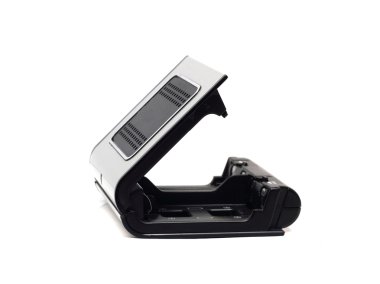 Beyaz arka plan üzerinde izole şık ve hızlı şarj cihazı