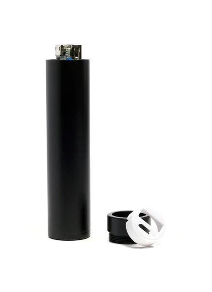 Bateria externa em um cilindro de metal preto — Fotografia de Stock