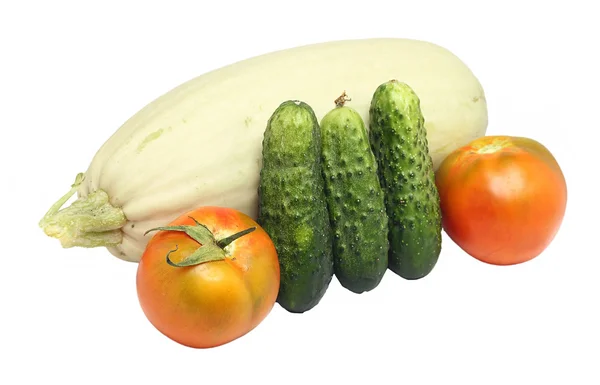 Κολοκυθάκια, τα αγγούρια και ντομάτες που απομονώνονται σε λευκό — Φωτογραφία Αρχείου
