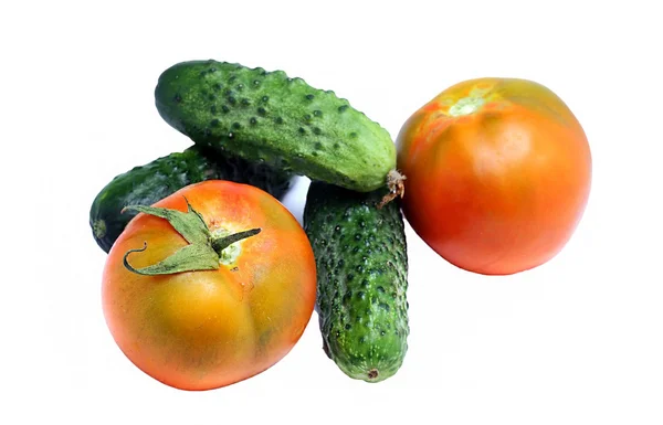 黄瓜和西红柿上白色隔离 — 图库照片