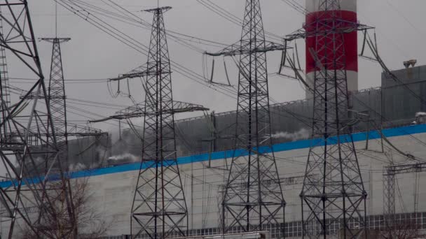 Central Eléctrica Equipo Las Estaciones Energía Eléctrica Humo Blanco Tubo — Vídeos de Stock