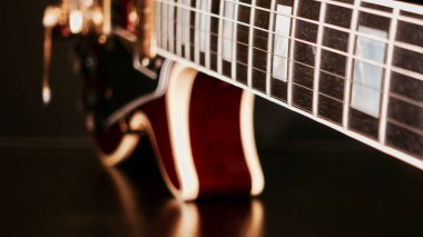 Klasik elektro gitar. Boşluğu kopyala