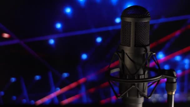 Μικρόφωνο Στο Στούντιο Μουσική Σκηνή Ηχητικός Εξοπλισμός Στούντιο — Αρχείο Βίντεο