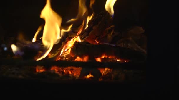 Fuoco Nel Forno Camino Primo Piano Rallentatore — Video Stock