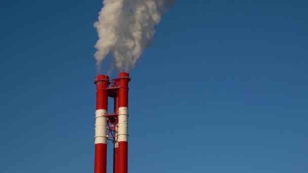 Central Eléctrica Equipo Las Estaciones Energía Eléctrica Humo Blanco Tubo — Vídeo de stock