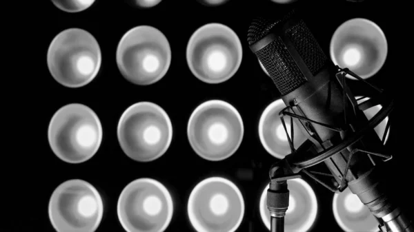 Mikrofon Stúdióban Zenés Színpad Stúdió Hangmérnök — Stock Fotó