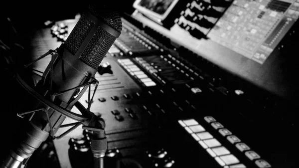 Microphone Studio Music Stage Studio Sound Equipmen — Stock Photo, Image