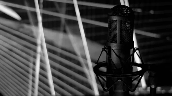 Mikrofon Stúdióban Zenés Színpad Stúdió Hangberendezések — Stock Fotó