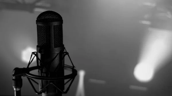 Microfoon Studio Muziekpodium Studio Geluidsapparatuur — Stockfoto