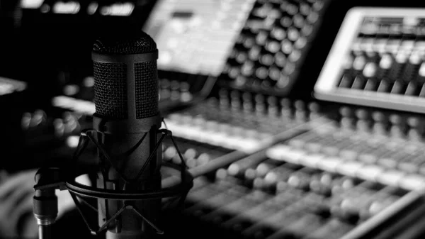 Microphone Studio Music Stage Studio Sound Equipment — Stock Photo, Image