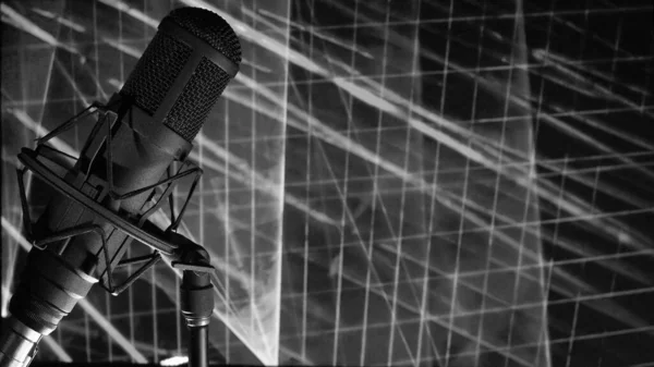 Stüdyoda Mikrofon Müzik Sahnesi Stüdyo Ses Ekipmanı — Stok fotoğraf