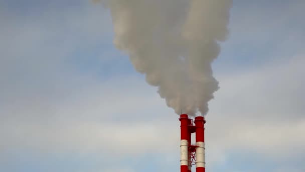 Central Eléctrica Equipo Las Estaciones Energía Eléctrica Humo Blanco Tubo — Vídeo de stock