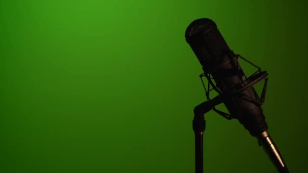 Studio Microphone Color Background — Stock Video