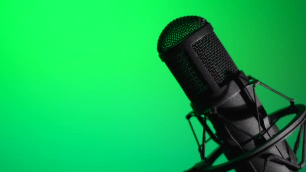 Microphone Studio Fond Couleur — Video