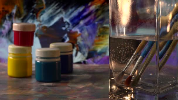 Sikat Seni Dan Cat Lukisan Seni Abstrak Latar Belakang Warna — Stok Video