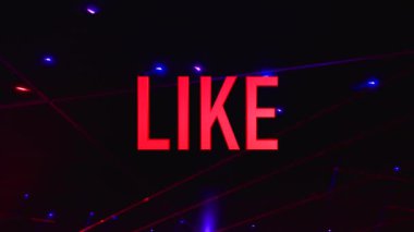 Kombinasyon, subrit mesajı gibi. Sahne ışığı arkaplanı 