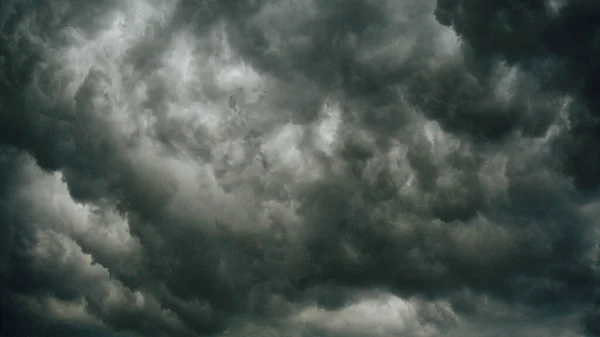 Mörk Storm Åskmoln Himlen — Stockfoto