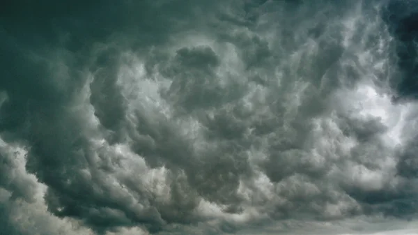 Σκοτεινή Καταιγίδα Σύννεφα Ουρανός — Φωτογραφία Αρχείου