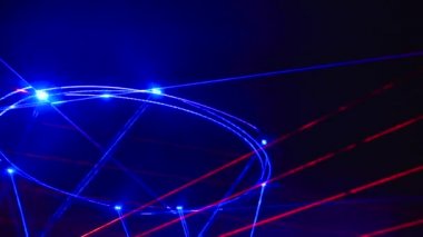 Kombinasyon, subrit mesajı gibi. Sahne ışığı arkaplanı